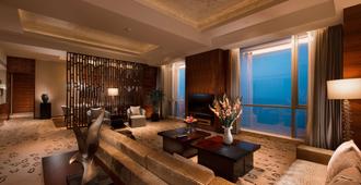 Hilton Yantai Golden Coast - Yantai - Living room