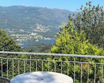 Holiday house in Gerês. Views of the National Park and the dam Caniçada - Caniçada - Varanda