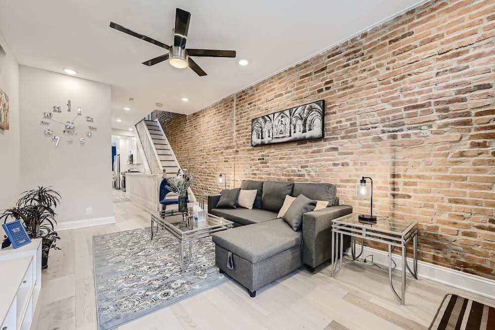 Baltimore Rowhouse Close To Water King Bed Parking - Baltimore - Living room