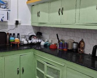 Tnc Lucknow by The Nomad Cave Hostel - Lucknow - Cocina