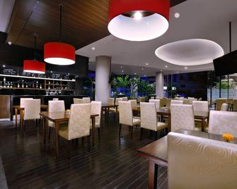 Aston Inn Mataram - Mataram - Bar