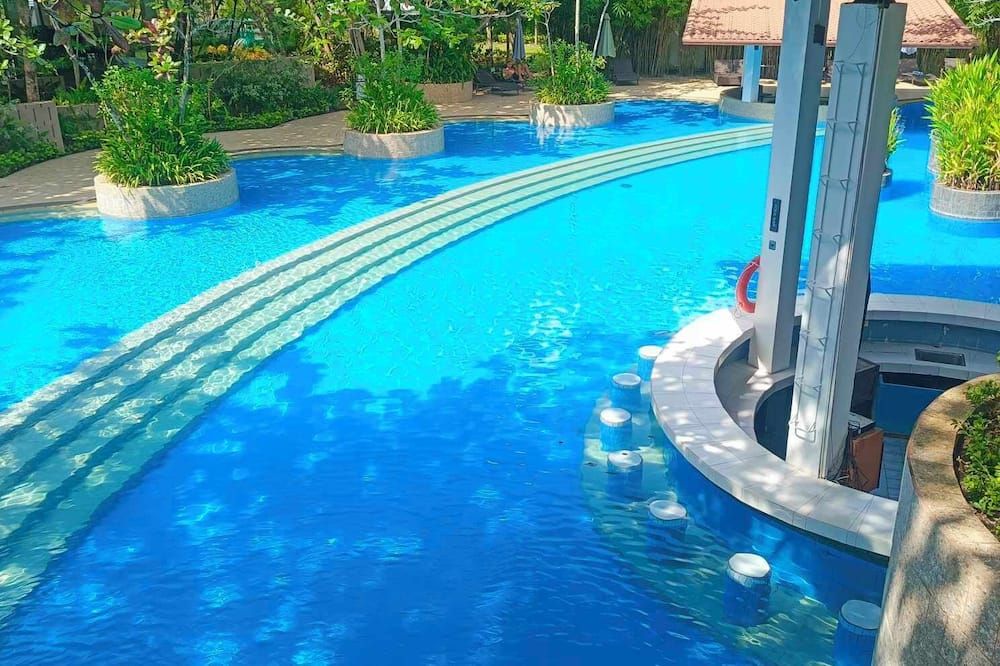 Fernvale Leisure Club and Resort - קורון - בריכה