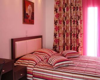 Elena Studios & Suites - Ornos - Bedroom