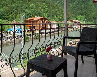 Kuzey Park Otel - Uzungöl - Μπαλκόνι