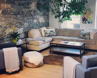 The Baker Suite Vacation Rentals - Nelson - Living room