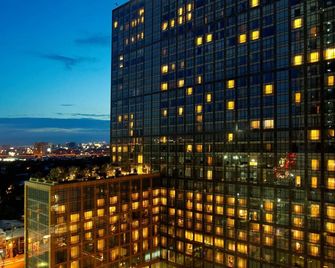 Fairmont Makati - Makati - Edifício