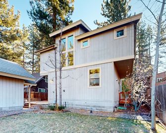 Cottage Charms - South Lake Tahoe - Building