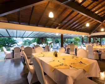 Oruthota Chalets - Digana - Restaurante