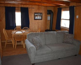 Ute Bluff Lodge, Cabins & Rv Park - South Fork - Huiskamer