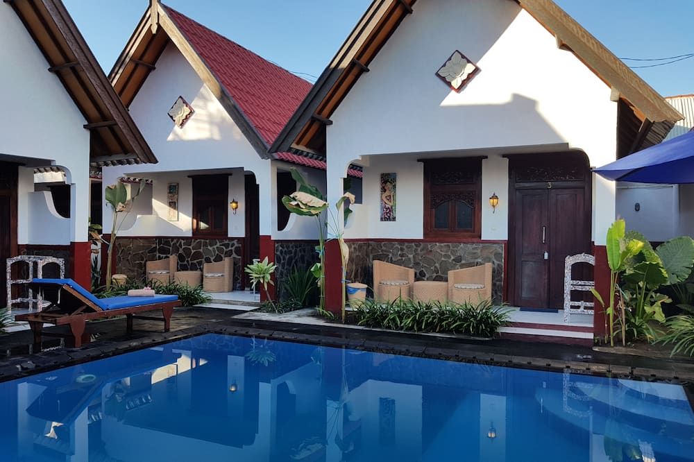 Gili Bagaz Cottages - Pemenang - בריכה