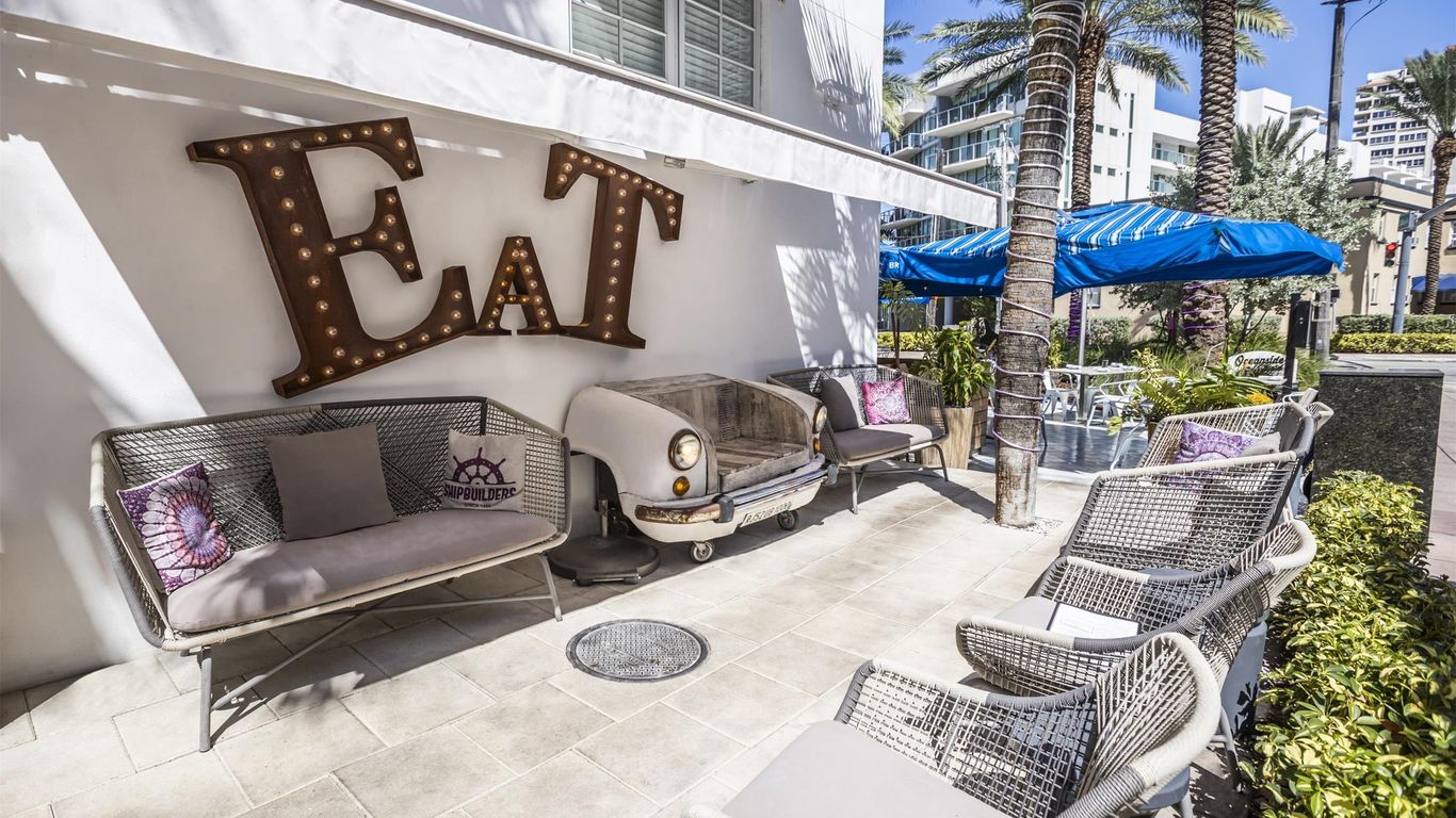 Oceanside Hotel and Suites