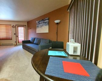Charm Soda Springs Townhome 1 Bedroom1 Bath - Grand Lake - Sala de estar