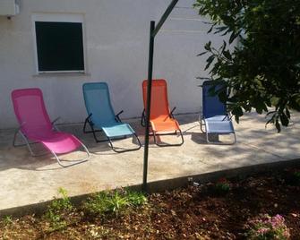 Holiday Home White House - Sumartin - Patio