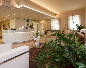 Hotel Dori - Peschiera del Garda - Resepsjon