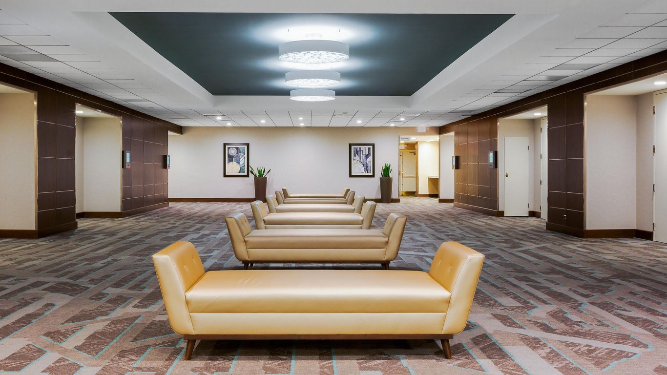 هوليداي إن لا ميرادا - بوينا بارك باي آيتش جي