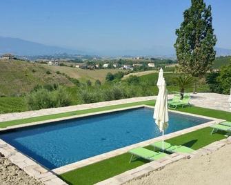 B&B Santa Caterina - Acquaviva Picena - Piscina