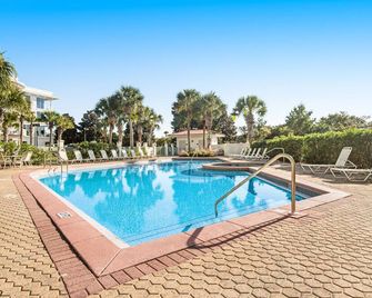 Comfortable studio w/shared outdoor pool, hot tub, BBQ area, and pool views - Rosemary Beach - Piscina