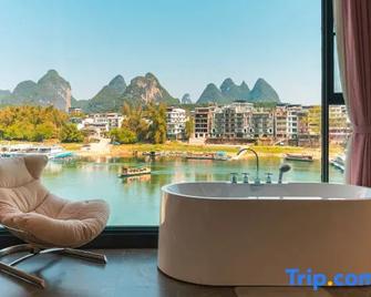 Xitang River View Holiday Hotel - Guilin