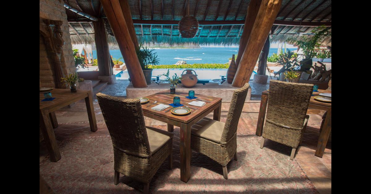 La Casa Que Canta, Zihuatanejo - Compare Deals