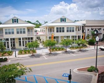 Lovers Lane Oasis CottageIdeal for a couple or small family Coast visit - Long Beach - Edificio