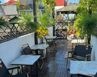 Lanha Hotel - Homestay - Hanoi - Innenhof