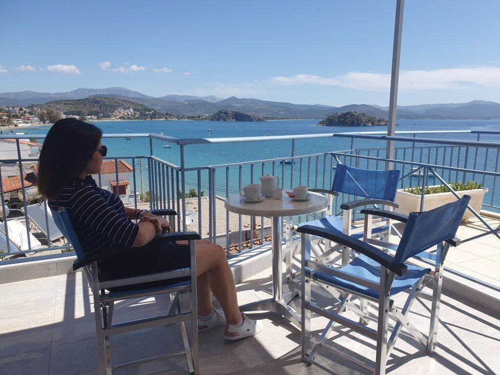 دولفين هوتل