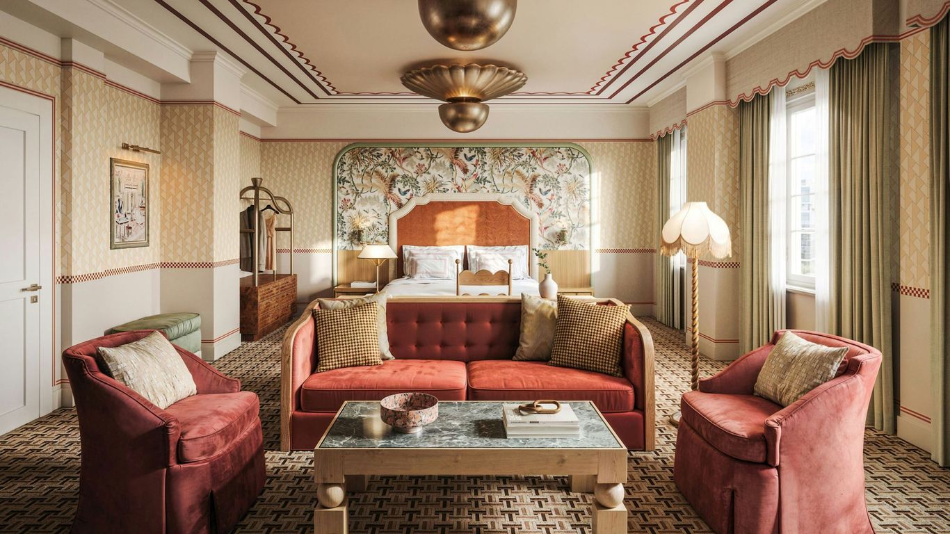 The Stoneleigh, Autograph Collection