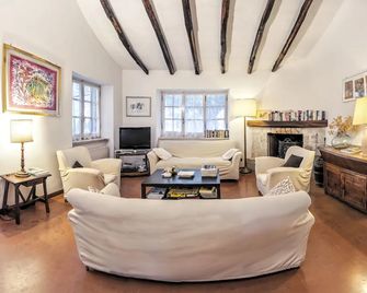 Casa Del Mandorlo - Rocca Sinibalda - Sala de estar