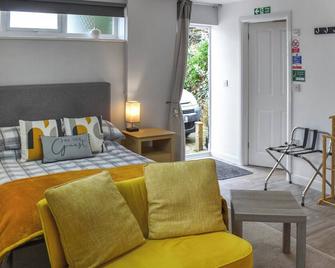 The Secret Luxury Apartment - New Romney - Bedroom