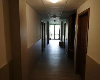 Hotel Kormoran - Lštění - Korytarz