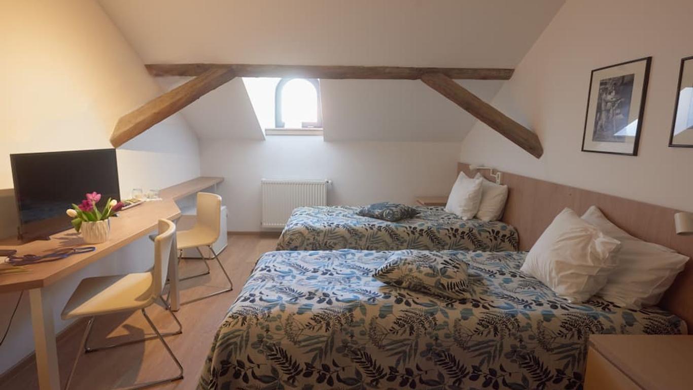 Guest House 1568