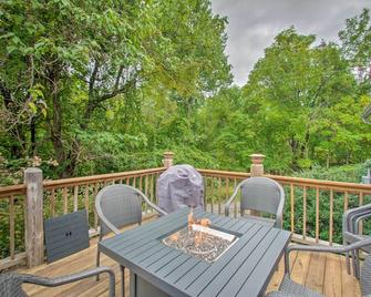 Spacious Home 10 Miles to Wintergreen Resort! - Nellysford - Balcón