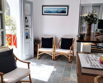 Despina's Mare - Naousa - Living room