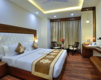 Seven Hills Tower - Agra - Phòng ngủ