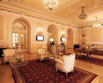 Grand Hotel Continental - Bucarest - Sala de estar