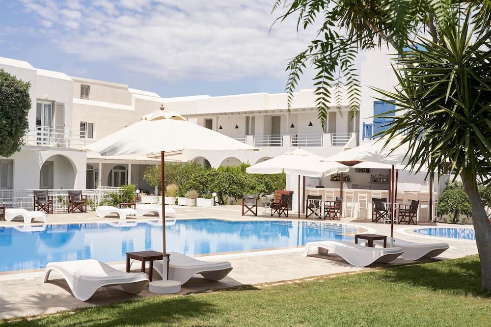Polos Hotel Paros