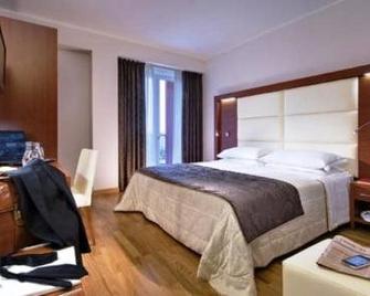 Hotel Lo Zodiaco - Abano Terme - Phòng ngủ