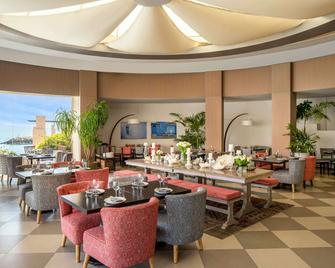 Novotel Bahrain Al Dana Resort - Manama - Restaurant