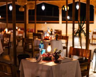 Thousand Nights Camp - Bidīyah - Restaurace