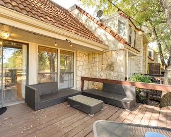 Centrally Located Horseshoe Bay Vacation Rental! - Horseshoe Bay - Patio