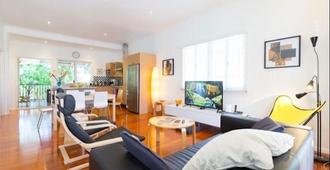 Sunny Home - near West End Cafe's, South Bank & City - Brisbane - Σαλόνι