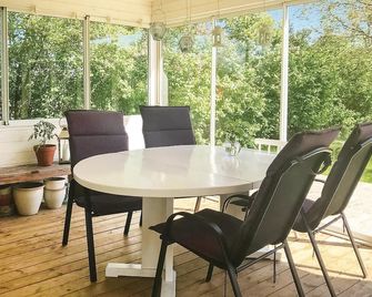 Amazing Home In Gislaved With Sauna - Gislaved - Comedor