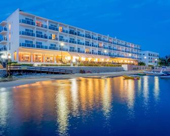 Hotel Simbad Ibiza - איביזה - בניין