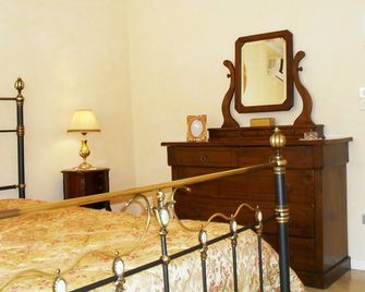 I 13 Cavalieri Guest House - Barletta - Habitación