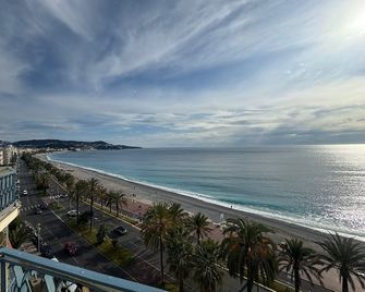 Apartament with sea view - Νίκαια - Παραλία