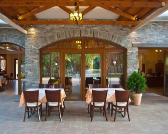 Yannis Hotel - Krinídes - Restaurant