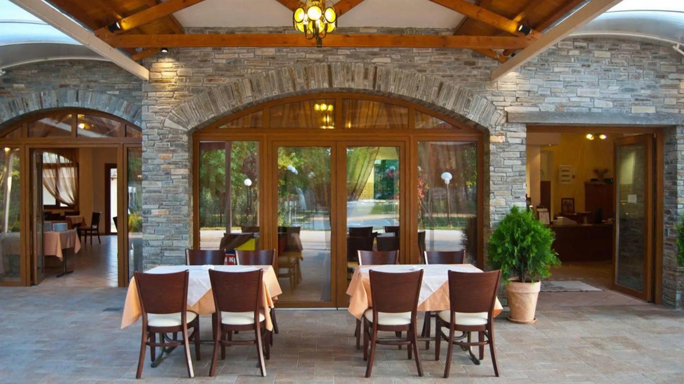 يانيس ريزورت هوتل