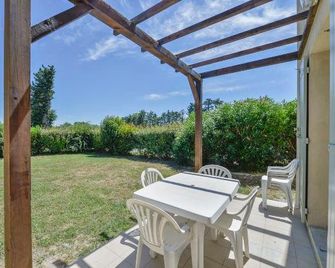 Résidence Les Rives du Lac - Saint-Saturnin-lès-Avignon - Patio