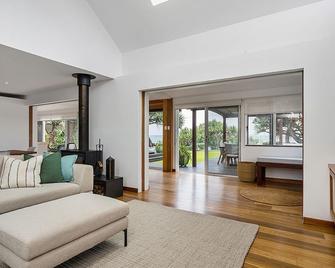 Byron bay Luxury Homes - Belongil Beach House - Byron Bay - Wohnzimmer