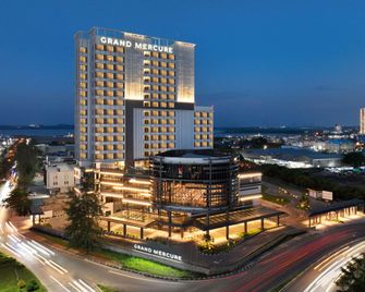 Grand Mercure Batam Centre - Batam - Edificio